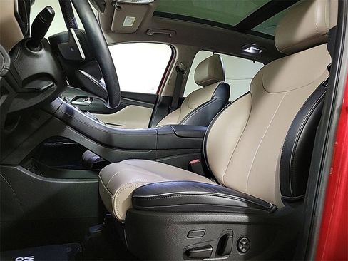 Used 2023 Hyundai Santa Fe Limited w/ Cargo Package image 10