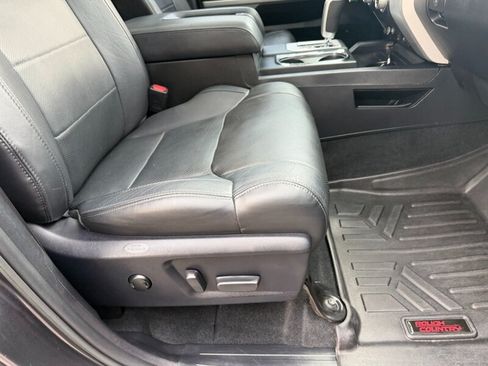 Used 2017 Toyota Tundra Platinum AWD/4WD image 37