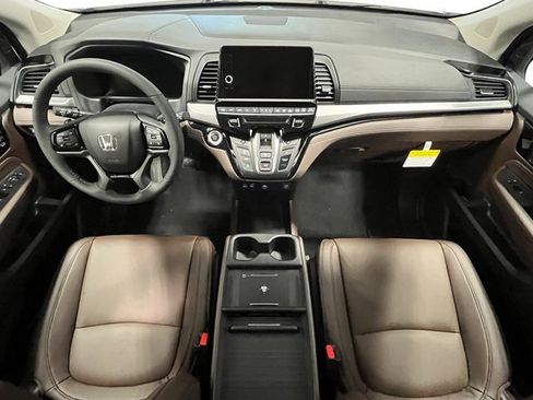 New 2026 Honda Odyssey Touring image 26
