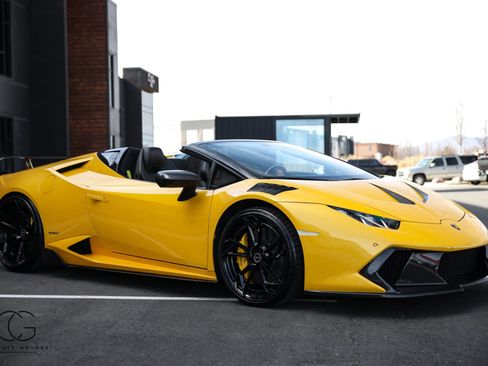 Used 2016 Lamborghini Huracan LP 610-4 AWD/4WD image 25