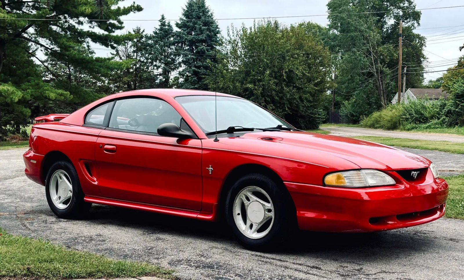Used 1997 Ford Mustang Coupe RWD image 12