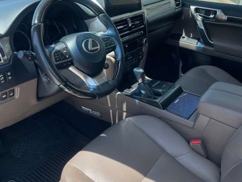 Used 2023 Lexus GX 460 Luxury AWD/4WD image 17