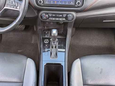 Used 2021 Nissan Kicks SR w/ SR Premium Package FWD image 19