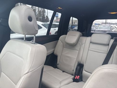 Used 2017 Mercedes-Benz GLS 450 4MATIC image 10