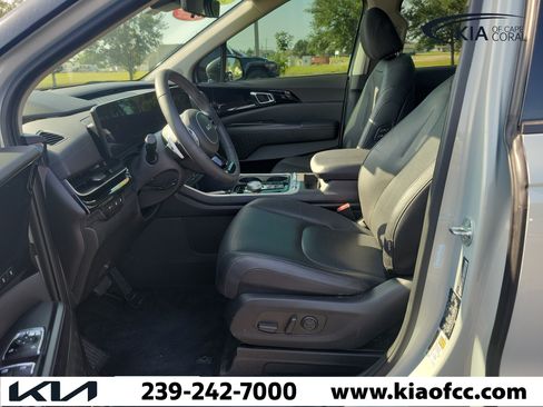 Certified 2025 Kia Carnival SX Prestige FWD image 24