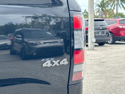 New 2025 Nissan Frontier SV w/ SV Convenience Package image 35