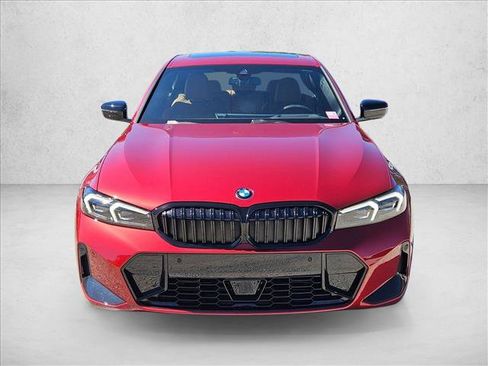 Used 2026 BMW 330i Sedan w/ M Sport Package RWD image 5