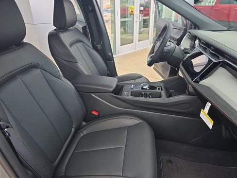 New 2026 Jeep Cherokee Limited image 10