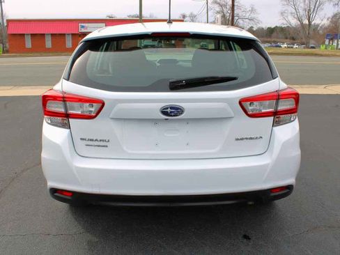 Used 2019 Subaru Impreza 2.0i w/ Eyesight image 7