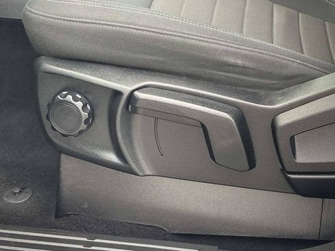 Used 2019 Ford Ranger XL w/ Equipment Group 101A Mid RWD image 19