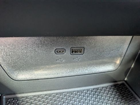 New 2026 Chevrolet Equinox ACTIV w/ Convenience Package III AWD/4WD image 26