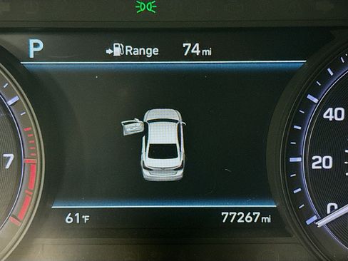 Used 2018 Genesis G80 3.3T Sport image 15