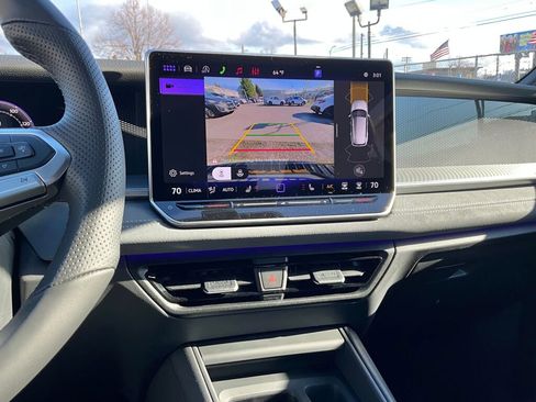 New 2026 Volkswagen Tiguan SE R-Line image 17