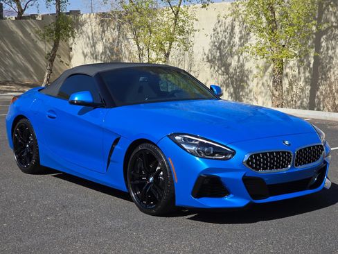 Used 2020 BMW Z4 sDrive30i w/ M Sport Package image 3
