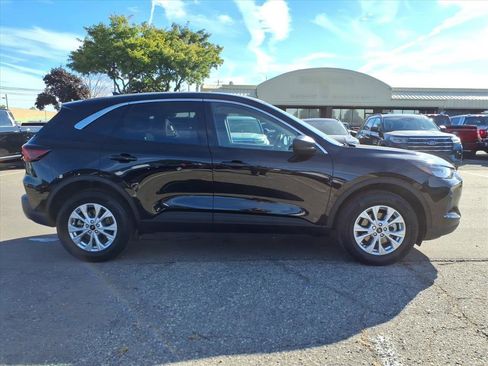 Used 2023 Ford Escape Active image 6