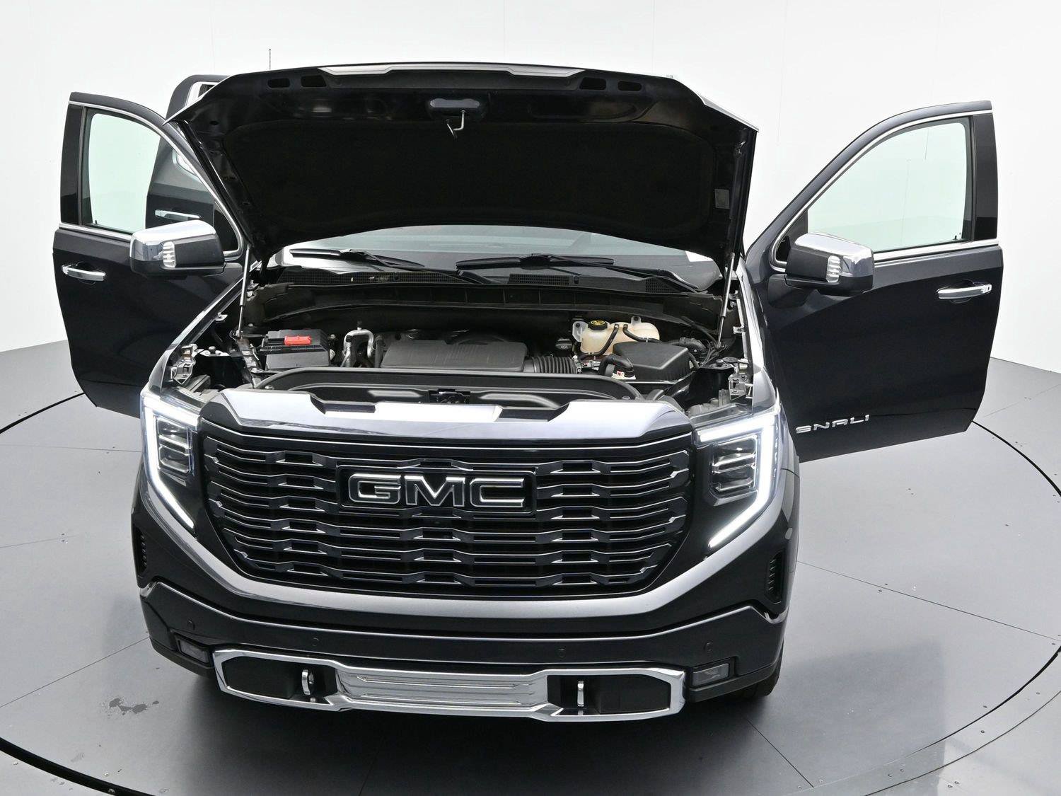 Used 2023 GMC Sierra 1500 Denali Ultimate AWD/4WD image 17