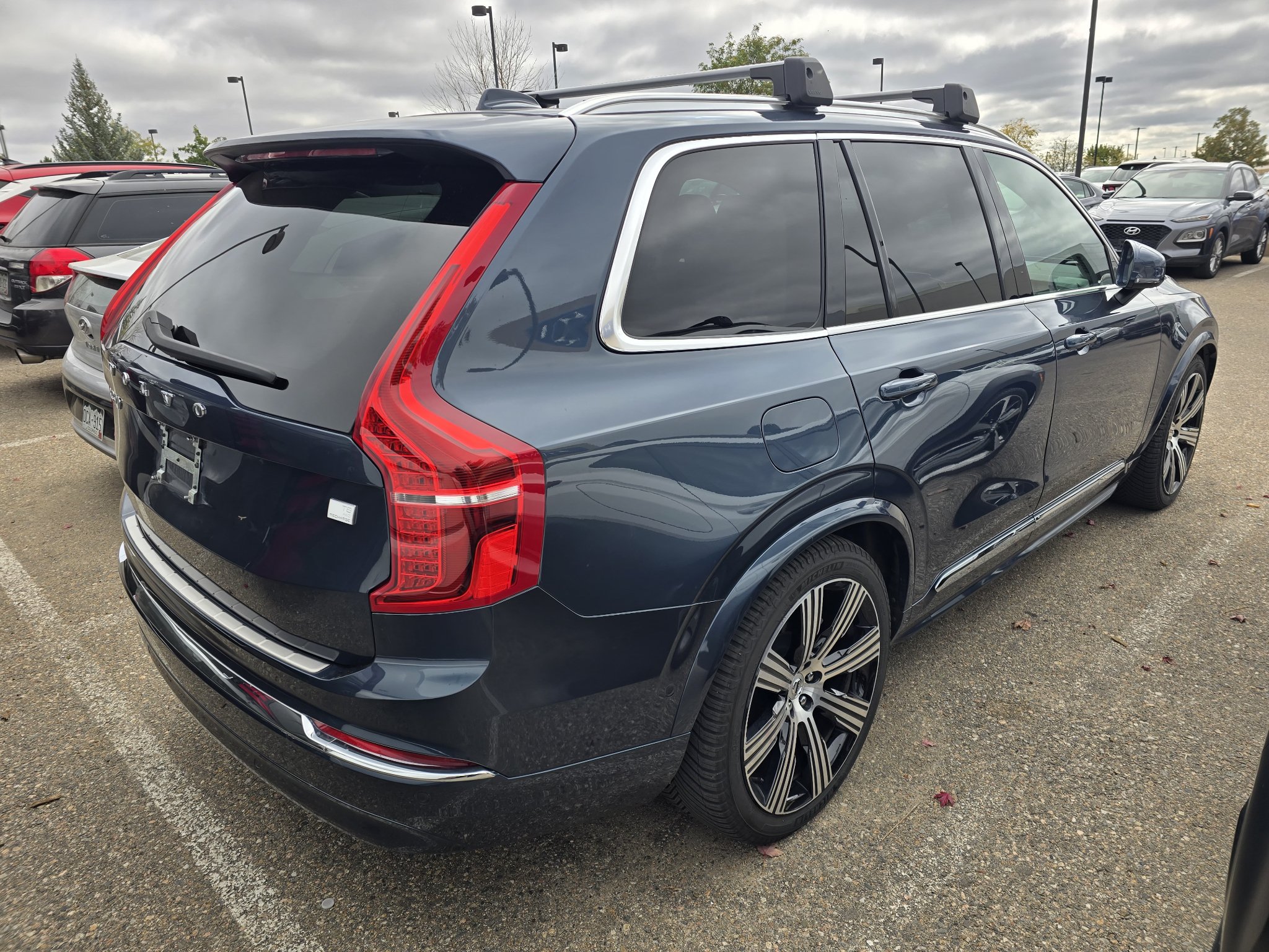 Used 2024 Volvo XC90 T8 Ultimate AWD/4WD image 17