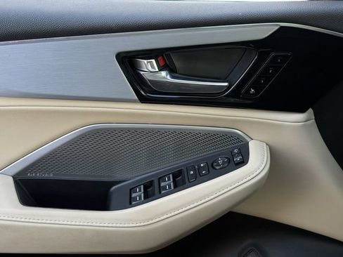 Certified 2024 Acura MDX w/ Technology Package FWD image 23