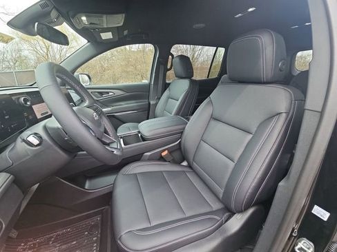 New 2026 Chevrolet Traverse LT w/ Midnight/Sport Edition FWD image 20