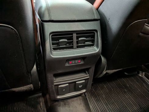 Certified 2019 Ford Edge Titanium w/ Equipment Group 301A image 21