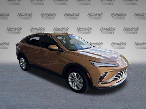 Used 2026 Buick Envista Preferred FWD image 2
