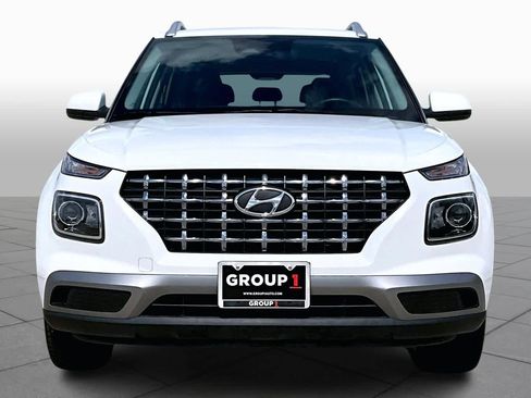 Used 2023 Hyundai Venue SEL w/ Cargo Package image 4