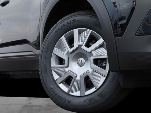 New 2026 Nissan Kicks S image 3