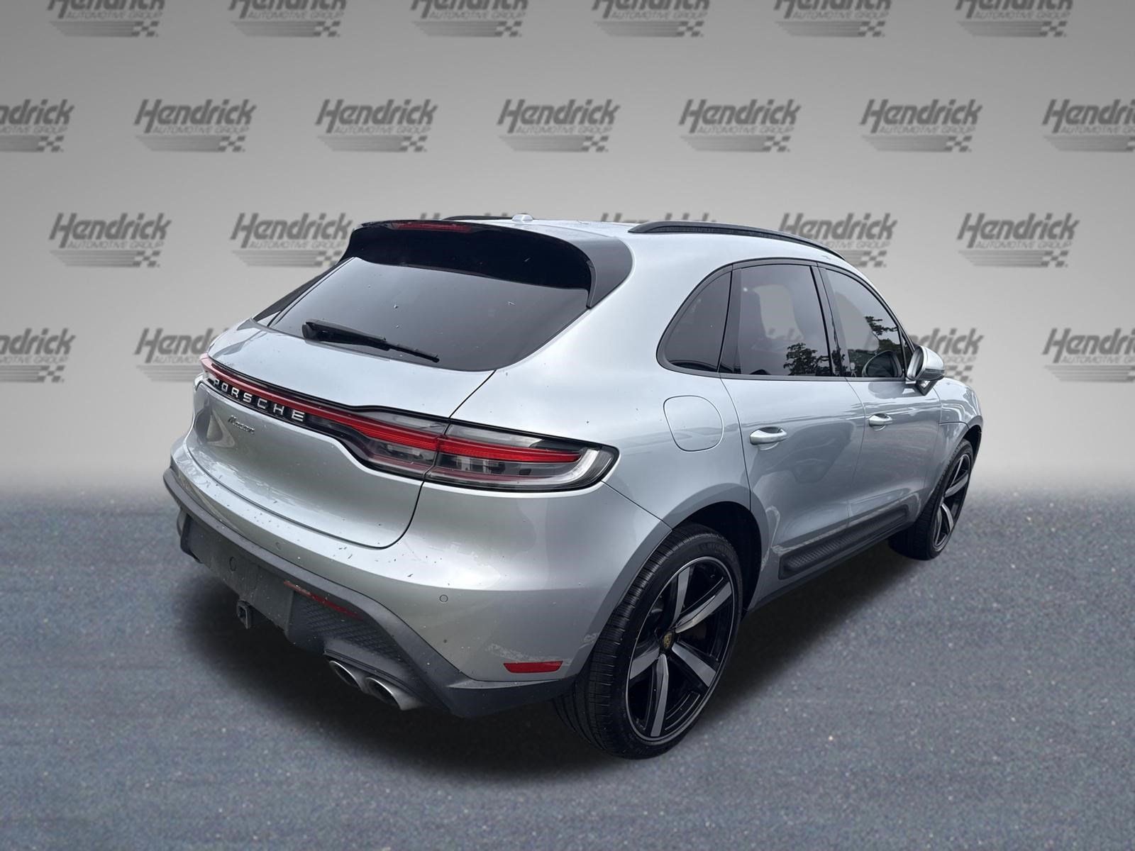 Used 2022 Porsche Macan AWD/4WD image 8
