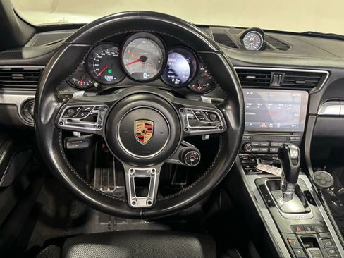 Used 2017 Porsche 911 Carrera S image 19