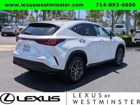 Used 2025 Lexus NX 350h AWD w/ Premium Package image 8