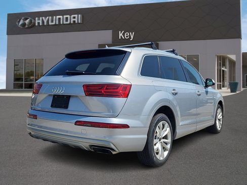Used 2019 Audi Q7 2.0T Premium w/ Convenience Package AWD/4WD image 4