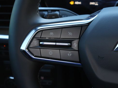 New 2026 Chevrolet Suburban High Country image 17