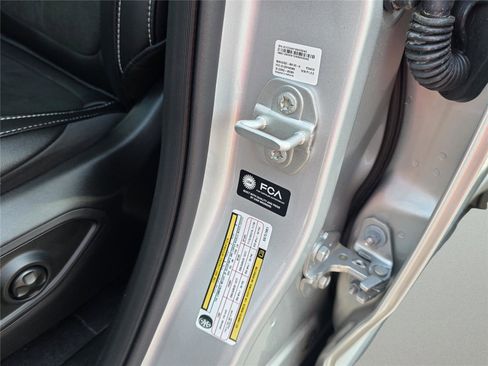 New 2025 Jeep Grand Cherokee L Altitude image 23