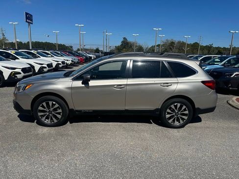 Used 2017 Subaru Outback 2.5i Limited image 12