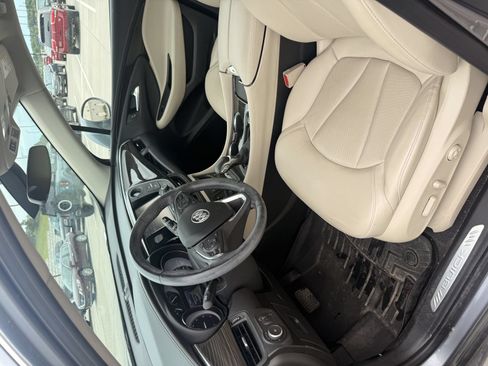 Used 2020 Buick Envision Essence FWD image 5