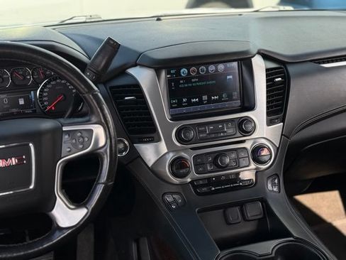 Used 2018 GMC Yukon XL SLT w/ Open Road Package AWD/4WD image 26