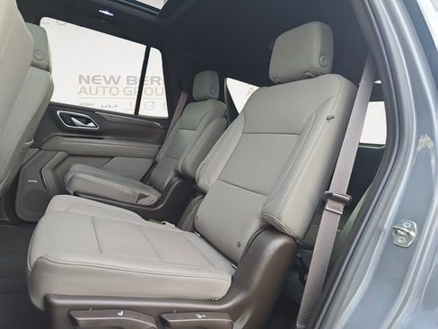 Used 2021 Chevrolet Tahoe LT w/ LT Signature Package image 13