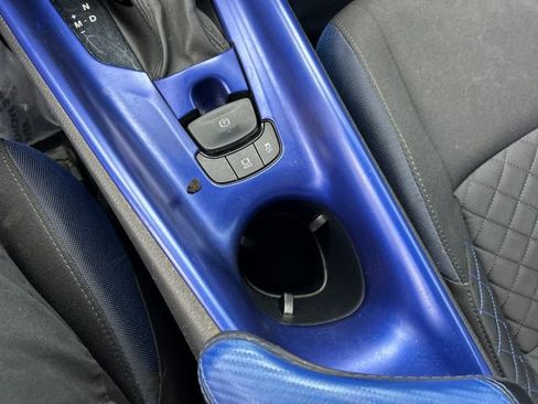 Used 2021 Toyota C-HR XLE image 19