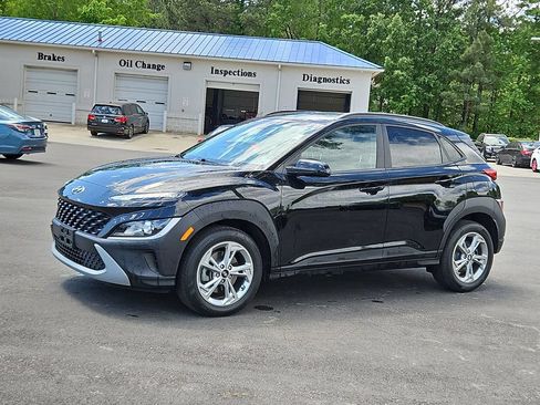 Used 2023 Hyundai Kona SEL w/ Cargo Package AWD/4WD image 3