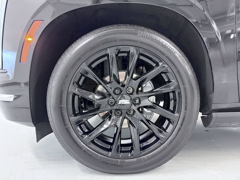 Used 2025 Cadillac Escalade Premium Luxury w/ Touring Package AWD/4WD image 10