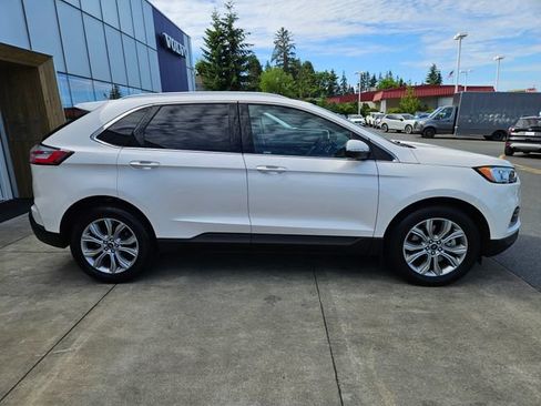 Used 2019 Ford Edge Titanium AWD/4WD image 4