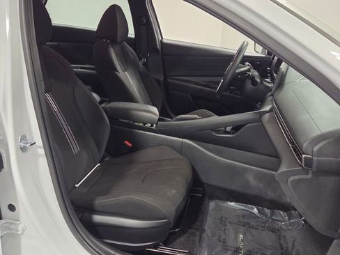 Certified 2025 Hyundai Elantra Sport FWD image 15