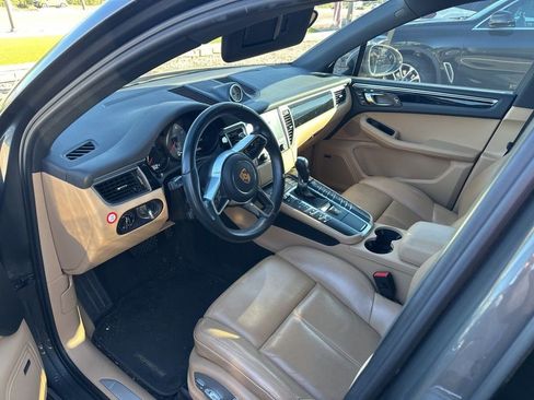 Used 2017 Porsche Macan S image 7