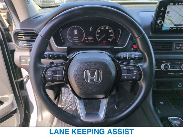 Certified 2025 Honda Pilot Touring image 15