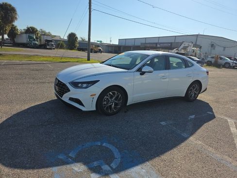 Used 2023 Hyundai Sonata SEL w/ Cargo Package image 7