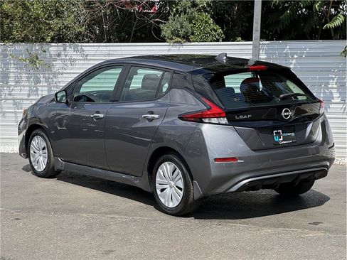 Used 2025 Nissan Leaf S FWD image 3