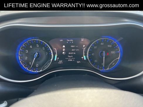 Used 2024 Chrysler Pacifica Touring-L FWD image 20
