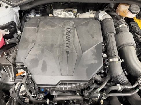 Used 2023 Kia Sorento SX image 9