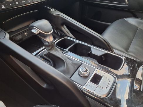 Used 2024 Kia Telluride S w/ S Sunroof Package FWD image 22