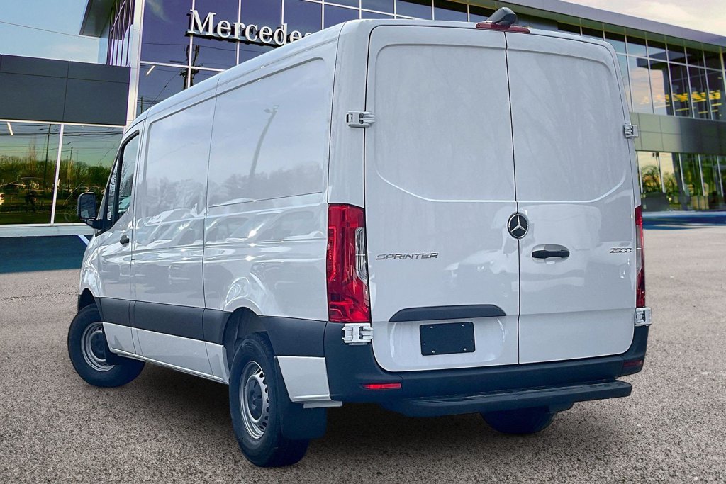 Used 2026 Mercedes-Benz Sprinter 2500 image 3